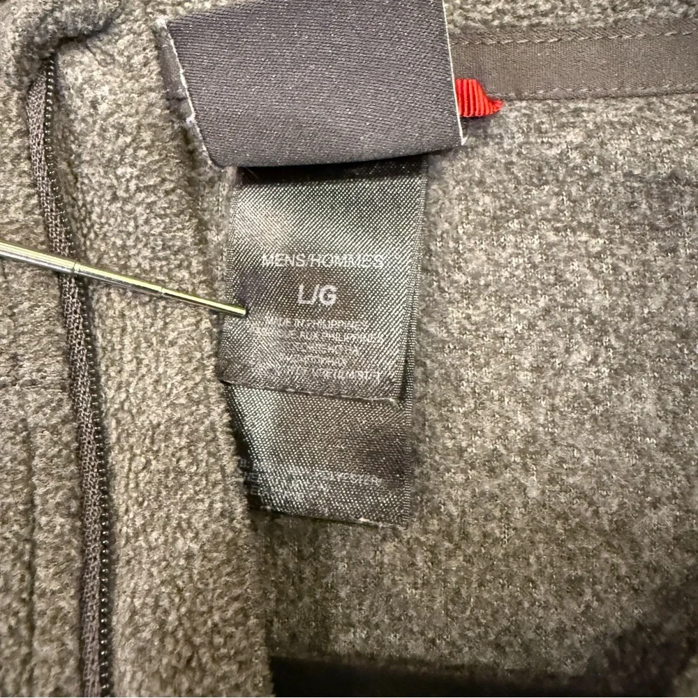 The North Face 1/4-Zip Fleece Pullover Men’s Large – Olive and Gray, Worn/As-Is